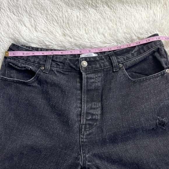 Forever 21 High Rise Mom Jeans - Picture 6 of 9
